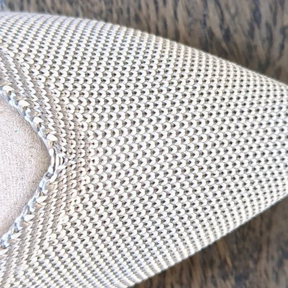 Rothy’s NWT Pointed Flats, Gray, Size 8 - Picture 3 of 4